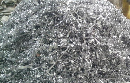 电动扫地车 金属制造业固废清理与回收的高效助手